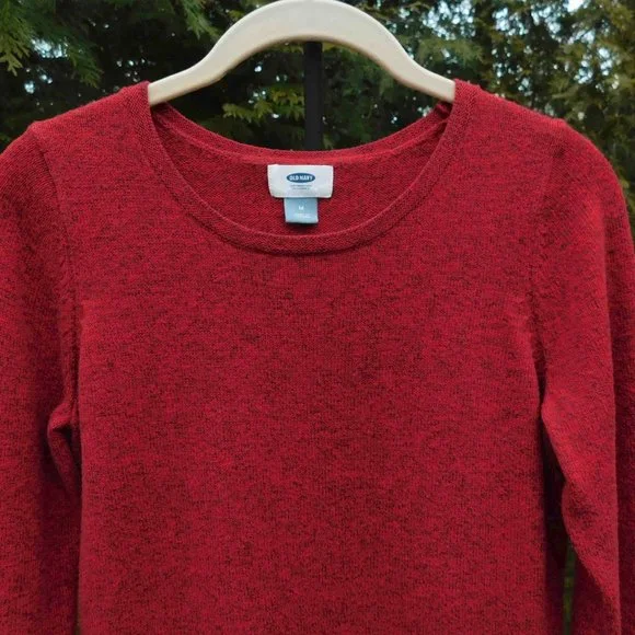 Old Navy Soft & Stretchy Crewneck Sweater with Side Slits - Picture 2 of 3